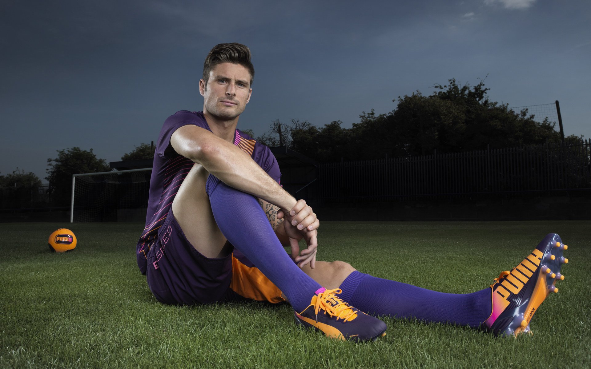 哈兰德与福登齐发力,曼城在欧冠舞台继续领先,哈兰德是曼城球迷